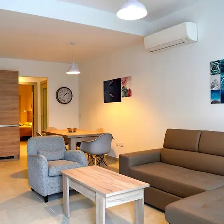 Red Malta - Take That In Bugibba Appartement *