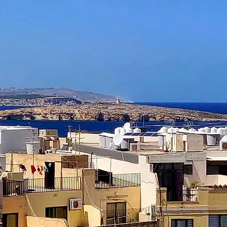 Red Malta - Take That In Bugibba * خليج سانت بول